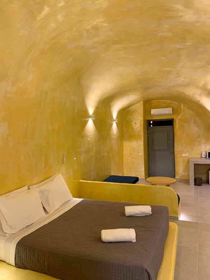 M Residence Santorini Conelia Cave Firá Buitenkant foto