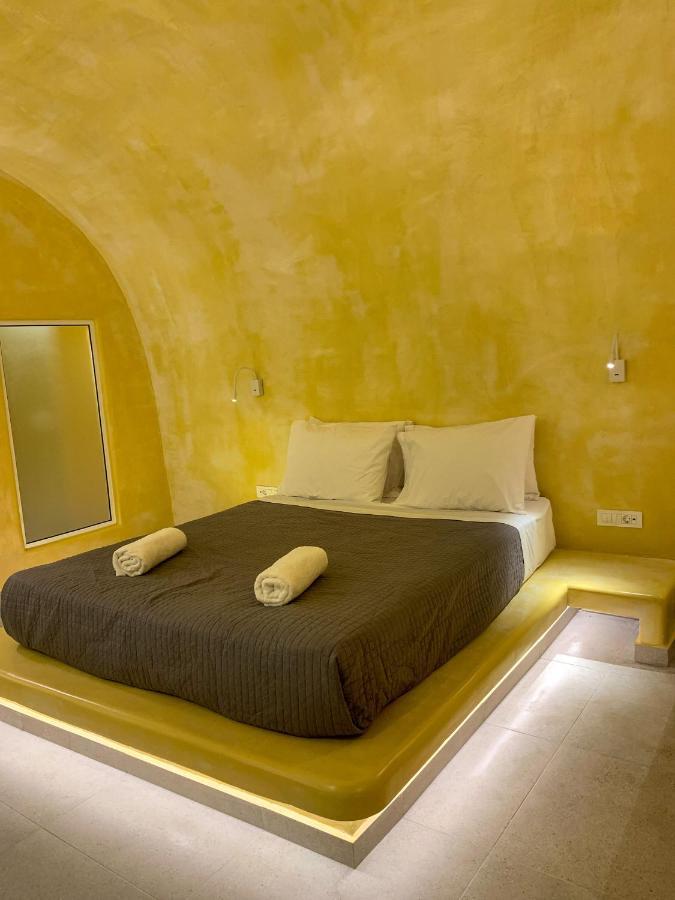 M Residence Santorini Conelia Cave Firá Buitenkant foto